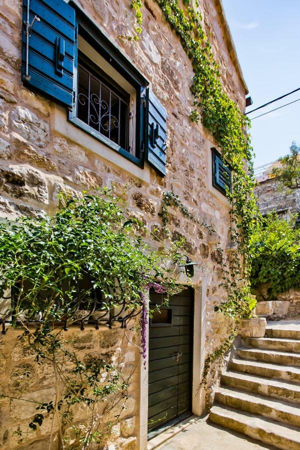 Cosy Stone House * Hvar Town