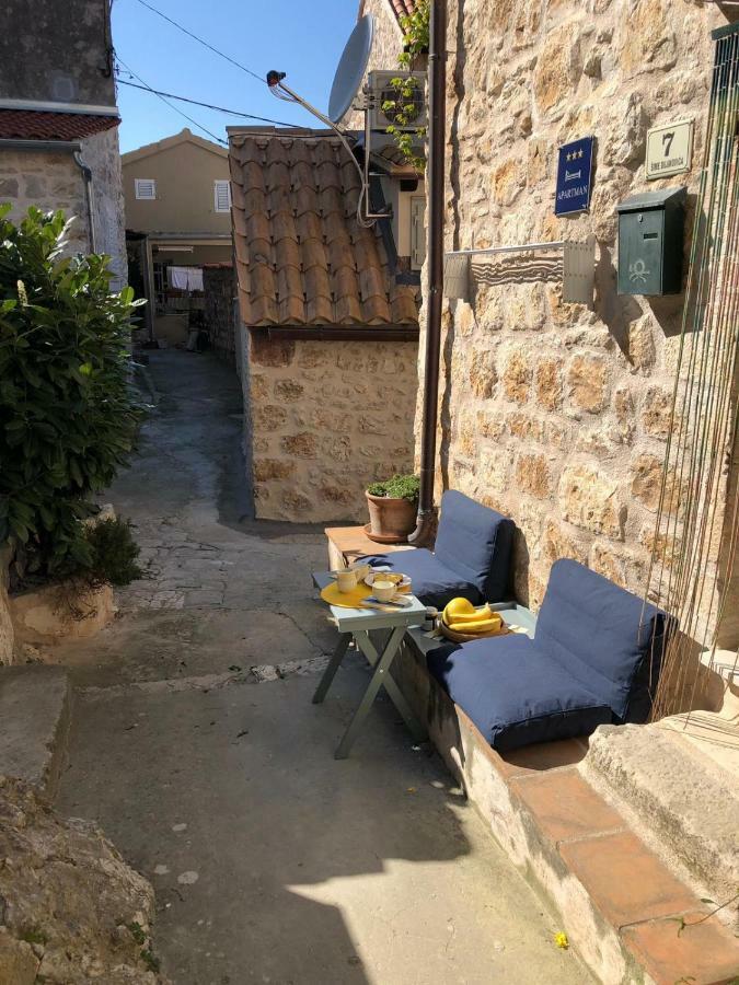 Apartment Cosy Stone House